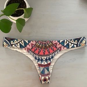 Billabong cheeky bikini bottoms